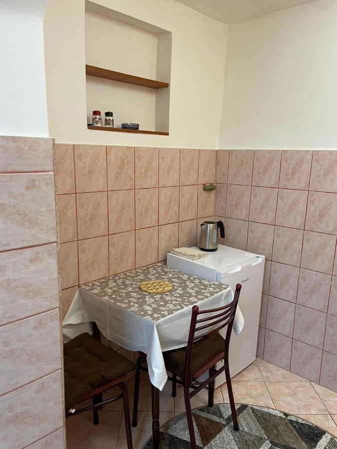 Studio Apartman Sedrenik SJJ Exterior foto