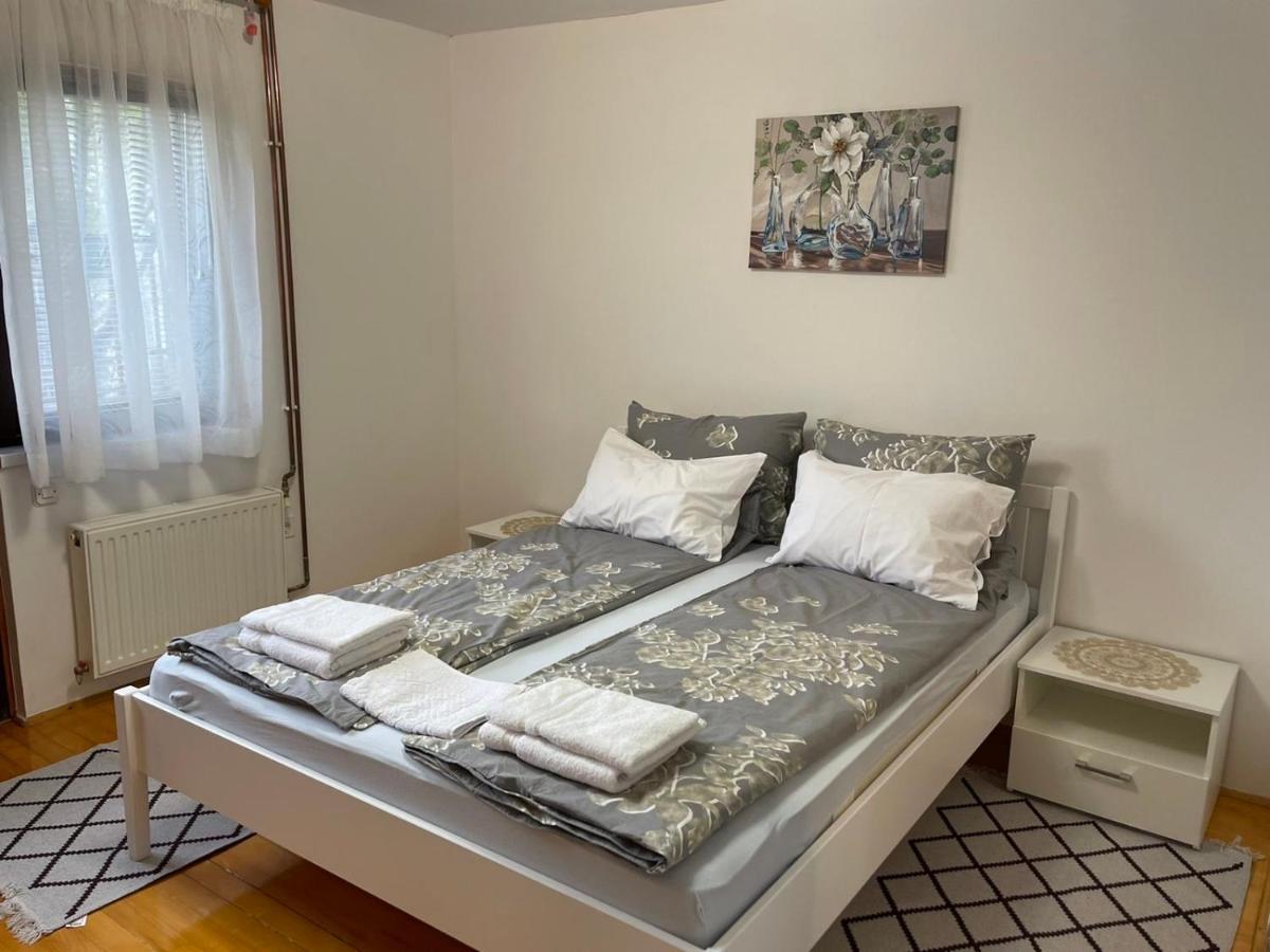 Studio Apartman Sedrenik SJJ Exterior foto